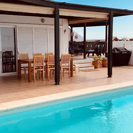 Lovely D'ogna, Las Coloradas, Playa Papagayo Villa *